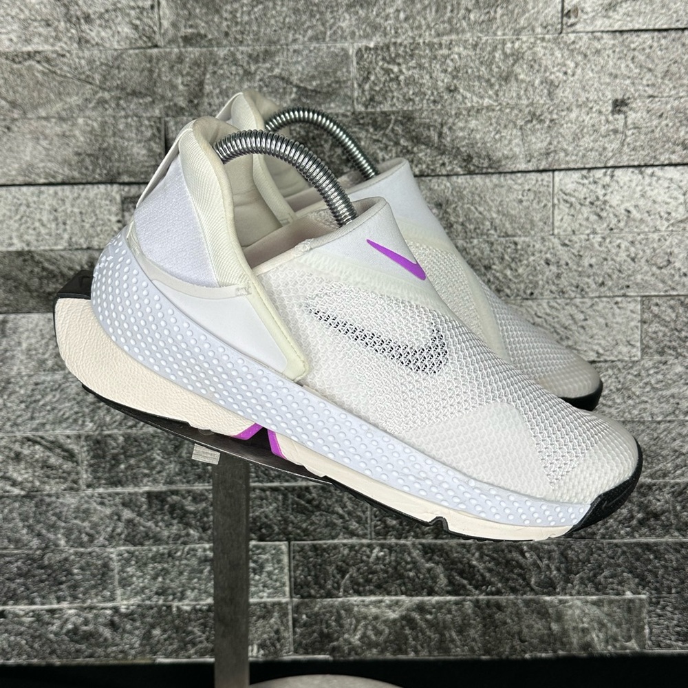 Nike Go Flyease White / Phantom Purple W7.5